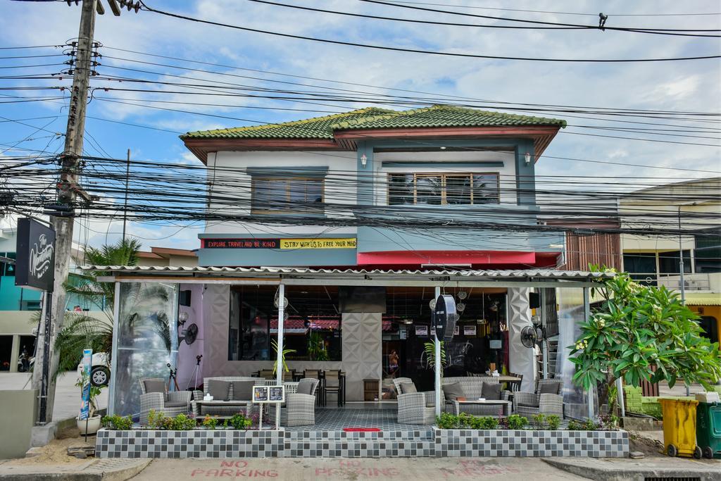 The Wanderlust Hostel Пханган Экстерьер фото